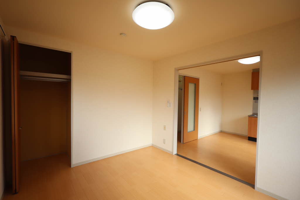 グリーンコート E202号-7