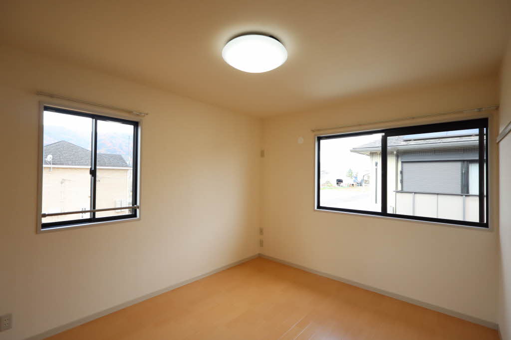 グリーンコート E202号-9