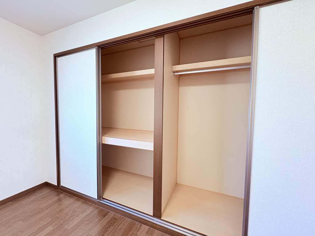 サニーコートⅡ B202号-11