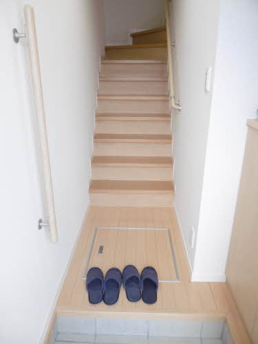 ティアラ参番館 C202号-15