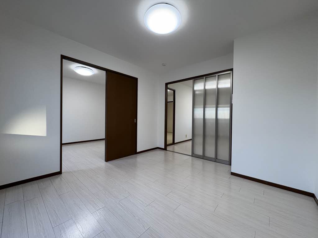 ラ・ヴィラージュ　Ａ A102号-5