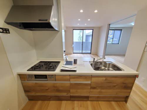 パラドール 0102号-5