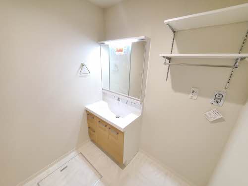 パラドール 0102号-8