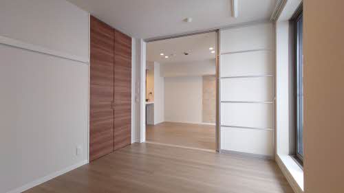 ＴＲＵＳＴ　ＭＡＩＳＯＮ　ＨＡＲＭＥＥ 0303号-8