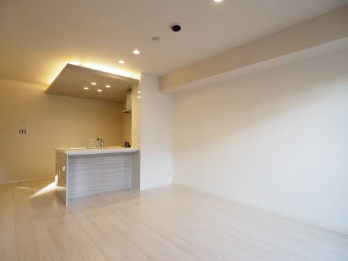 ヴィラ　フロイデ 0102号-9