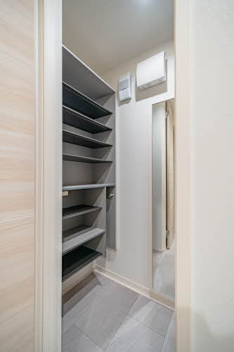 ＳｈａＭａｉｓｏｎ　ＵＮＯＤＯＳＴＲＥＳ 0308号-5