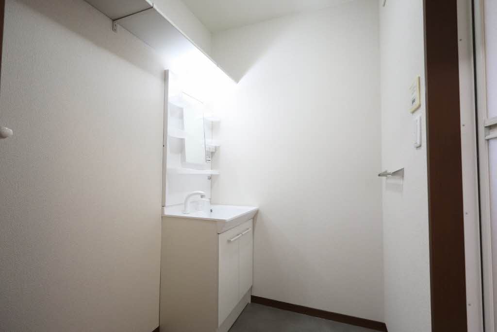 キャトルセゾン西条 A103号-5