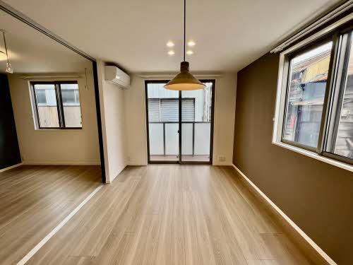 プレミアス　さくら 0105号-2