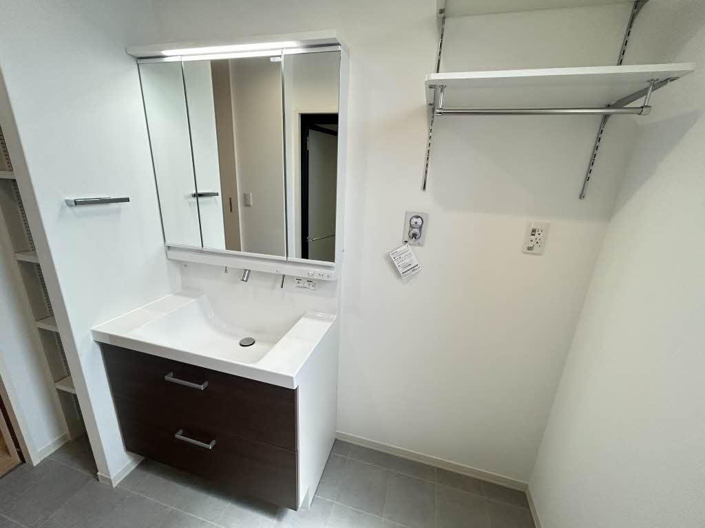 秋吉戸建シャーメゾンＡ-5