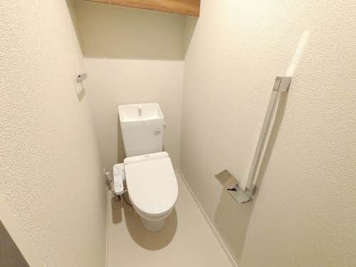 シャーメゾンプレミア鐙 0303号-5