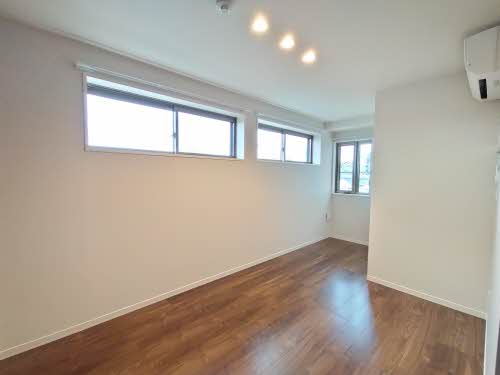 シャーメゾンプレミア鐙 0303号-7