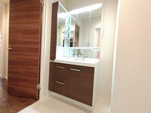 シャーメゾンプレミア鐙 0303号-8