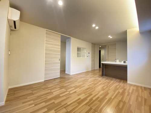 シャーメゾン上所 0201号-8