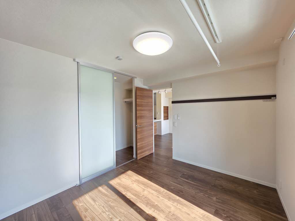 ｓｈｕｒｉｎａ（シュリナ） 0102号-3