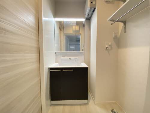 Ａ　Ｃｌｏｕｄ　Ｒｅｓｉｄｅｎｃｅ 0203号-8