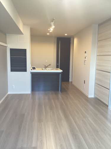 シャーメゾン仁王門通 0402号-3