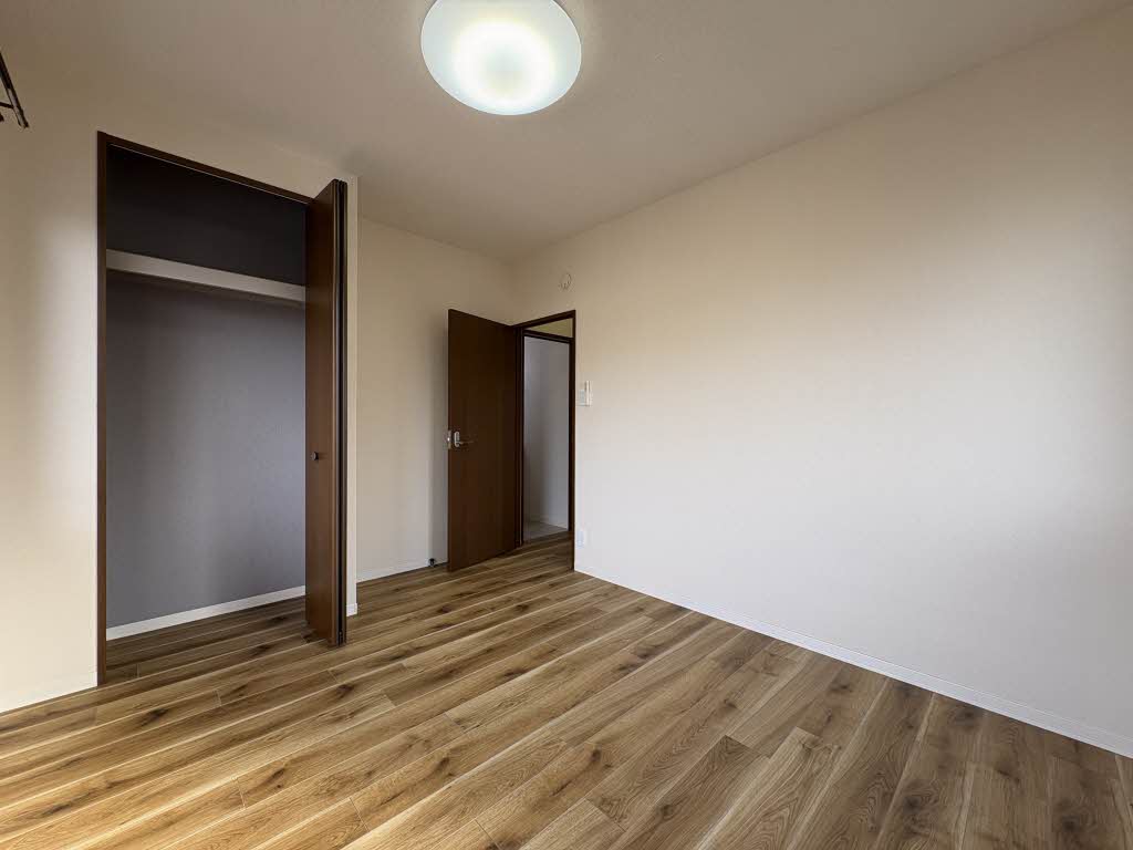 サン シールクロ A202号-4