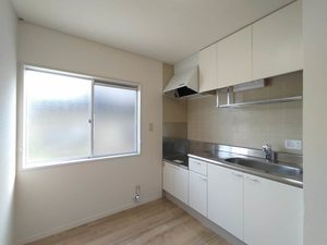 アーバングレイス B101号-3