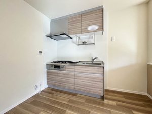 ルミエール黒田 A102号-4