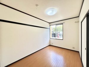 ビラ　イチカワ寿 0102号-8