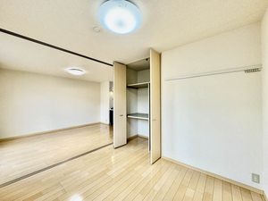 Ｃｏｎｆａｒ　Ｇｕｃｃｉ B102号-6