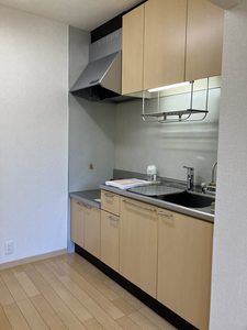 メゾンドアンソレイエ 0102号-3