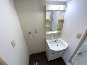 メゾン・ド・ソレイユ C201号-8