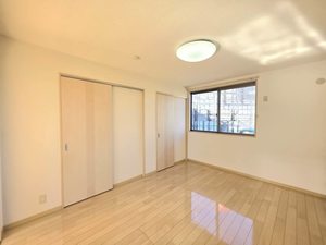 ブライト　ステージ A102号-8