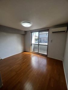 ヴィラ・アイリス B102号-2