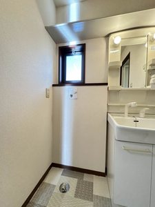 サウスシャトー B102号-8