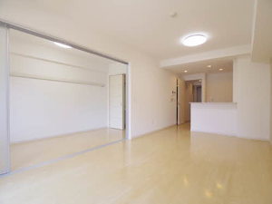 グランヴェルデ高岳 0402号-2