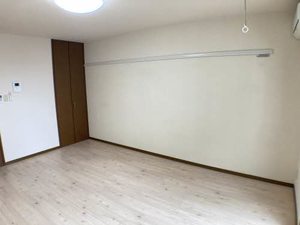 シャトレーオカダ B202号-13