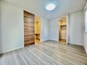 Ａｍｂｉｃｉａ東草深 0102号-3