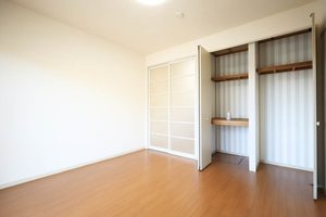 セントレージ伊倉 0102号-6