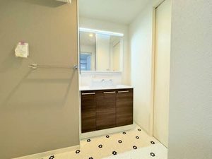 シャーメゾン　ルーエ 0203号-9