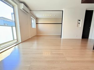 Ｔ‘Ｓ　スクエアⅡ 0202号-8