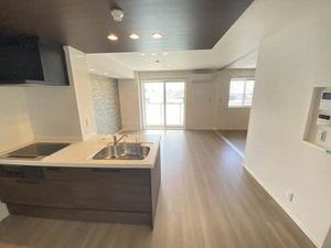 Ｔ‘Ｓ　スクエアⅡ 0302号-2