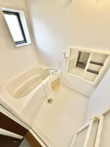 モンシェリ1番館 A102号-5