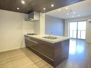 ル・レザン 0303号-3