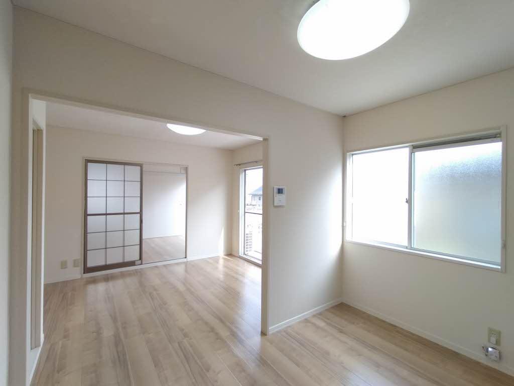 アーバングレイス B101号-4