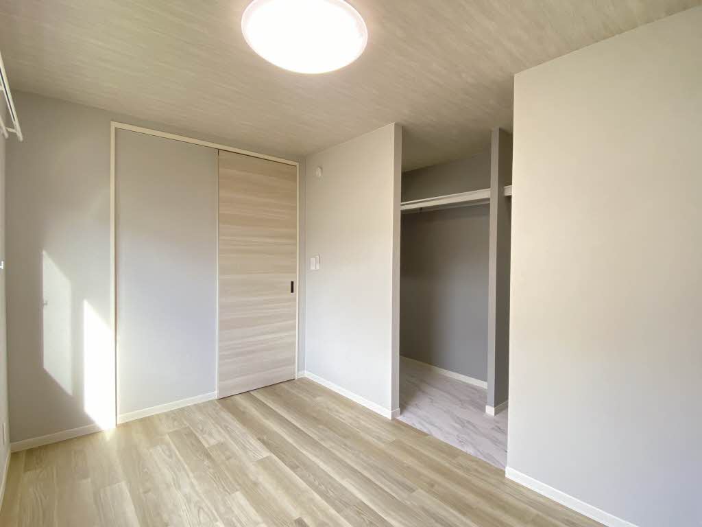 Ｔ．ＴＯＷＮパルティール C101号-8