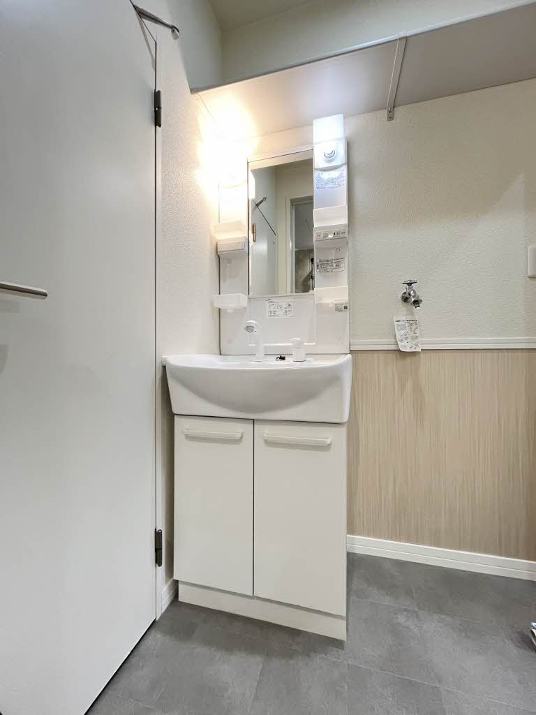 ルミエール黒田 A102号-9