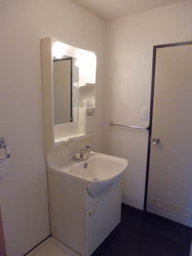 ボヌール服部 B102号-4