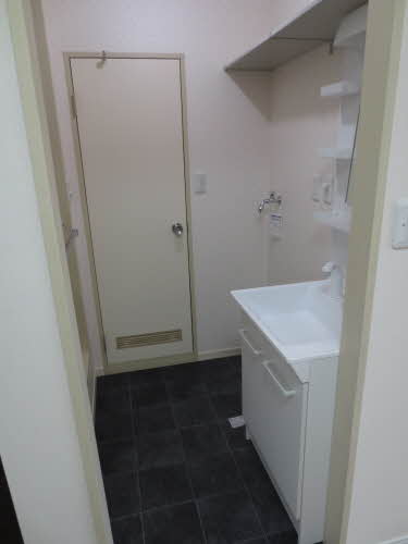 ファミール幸 E201号-4