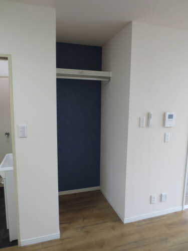 ファミール幸 E201号-9