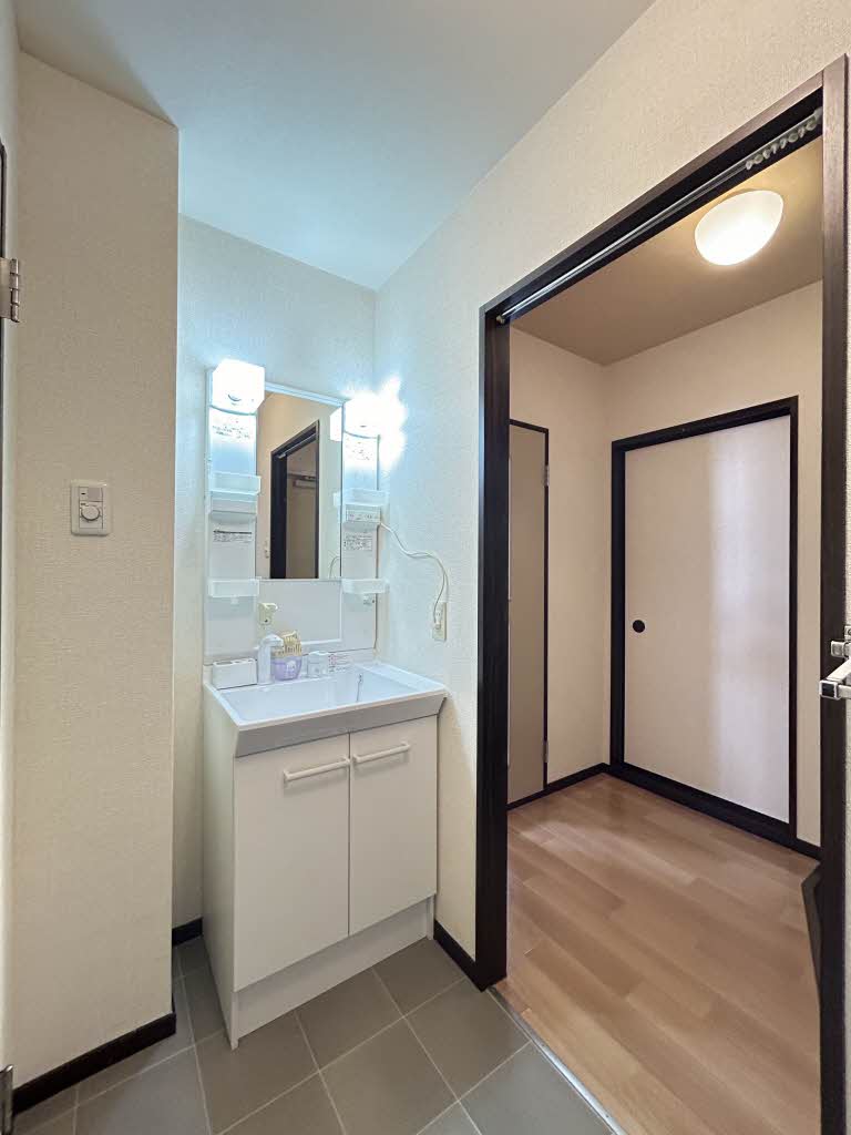 イッツエステート B101号-6