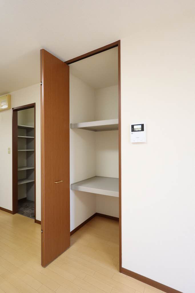 ガーデンパレス神野 A102号-8