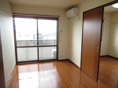 ルミエール弐番館 B202号-3