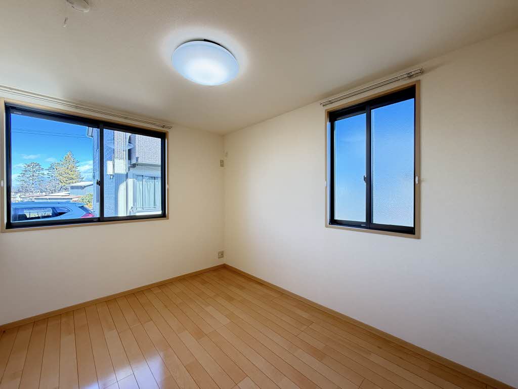 ○ バリュージュ K2 A101号-11