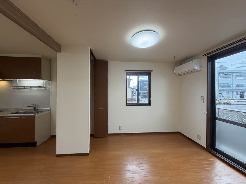 セント・エルモス M103号-3